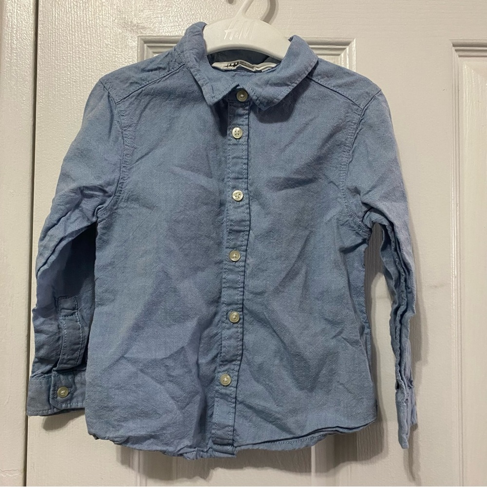 H&M Light Blue Kids Button-Down Shirt 2-3 YRS - Chambray EUC